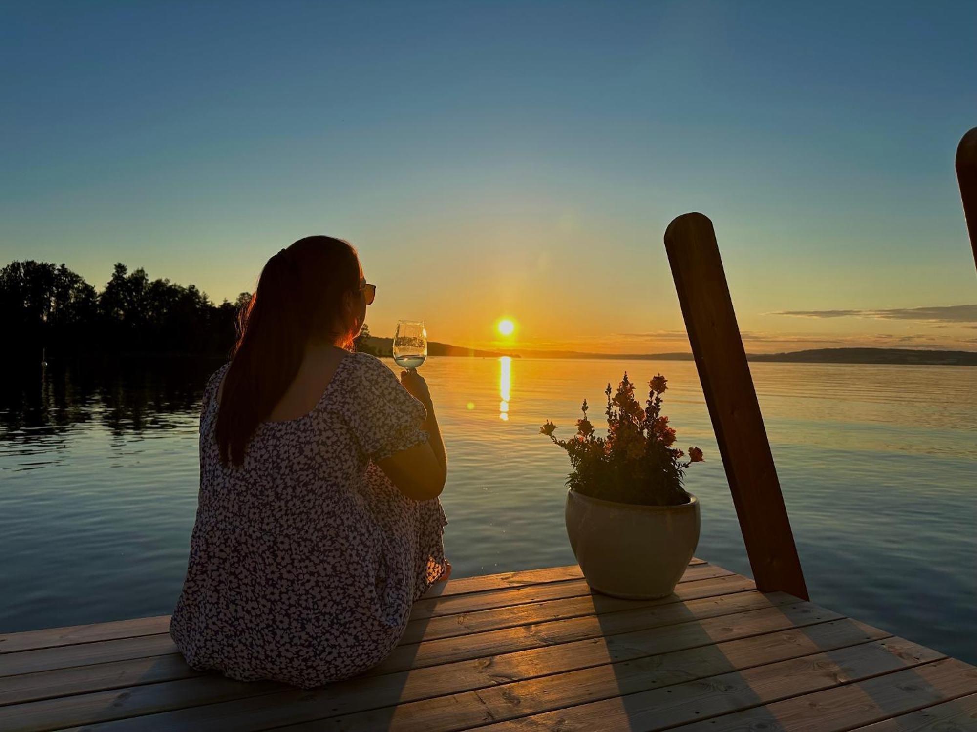 Idylliske Evjua Ved Mjosa Hotel Skreia Bagian luar foto